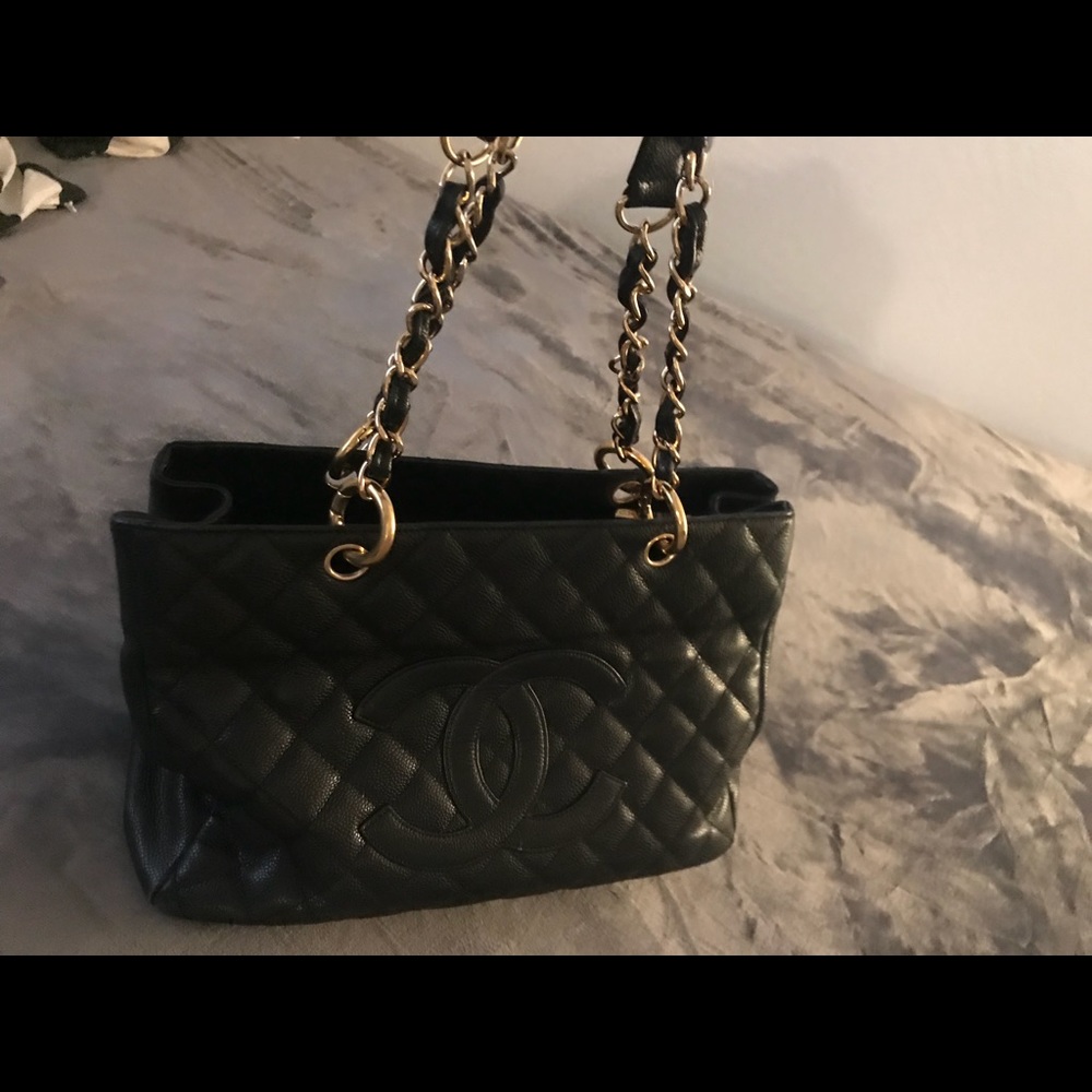 Chanel caviar gst